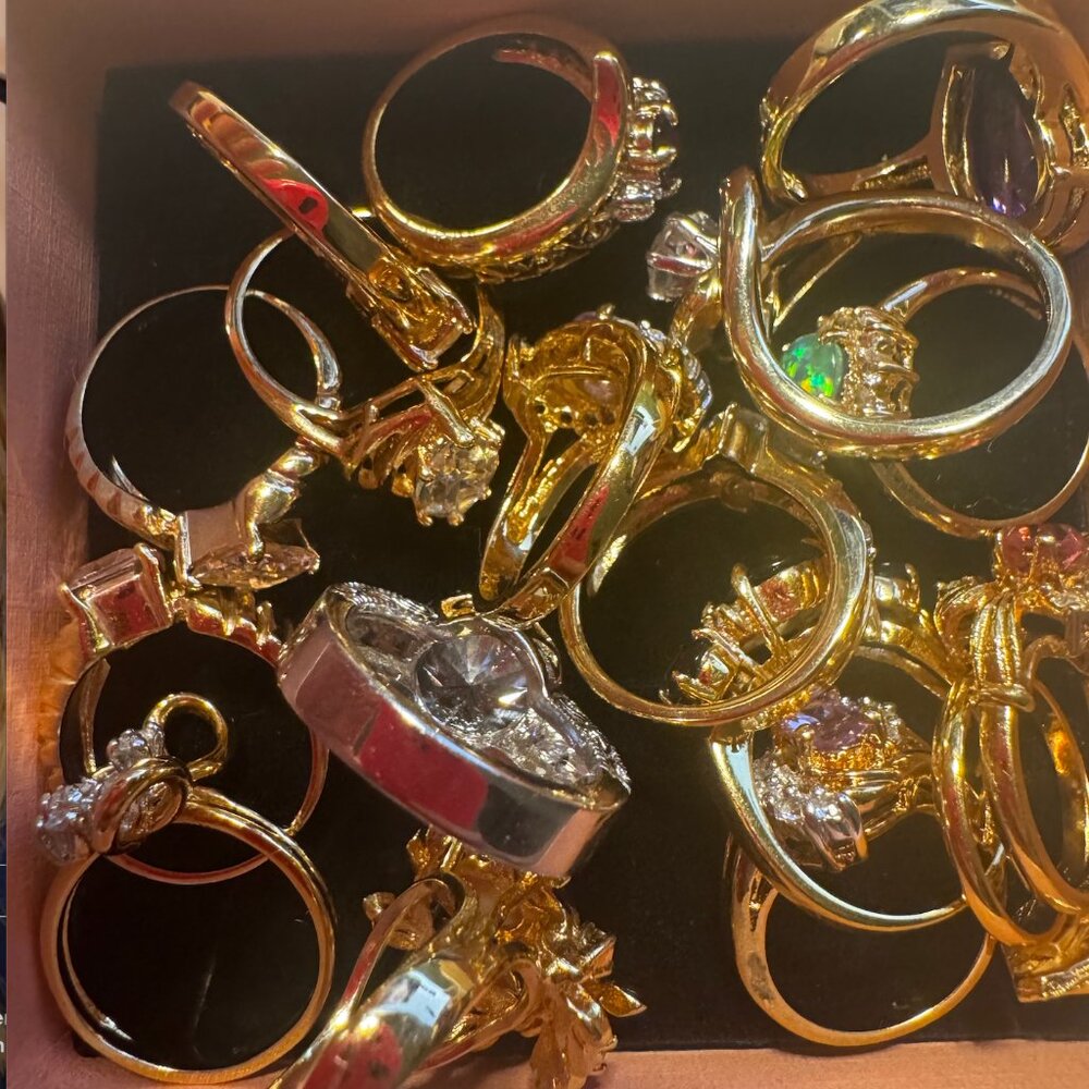 mystery vintage ring lot (22 rings)